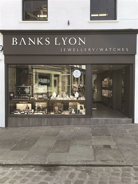 banks lyon stores.